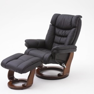 Fotel biurowy obrotowy wykonany ze skóry naturalnej, wersja z podnóżkiem. Znakomity do relaksu biurowego, spełnia świetnie funkcję reprezentacyjną.